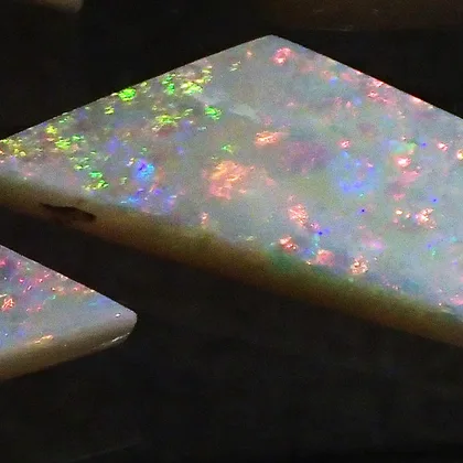 Light and white opal, crystal — South Australia
